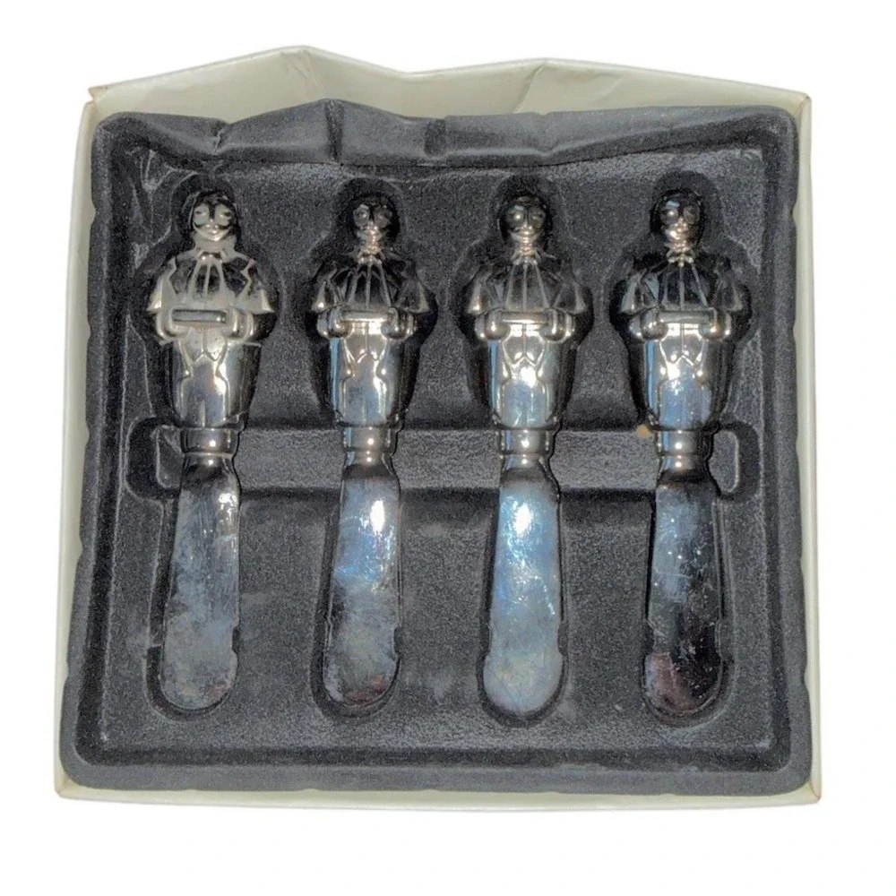 Lenox Butler's Pantry At Your Service Set of 4 Cheese Spreaders Silver plated